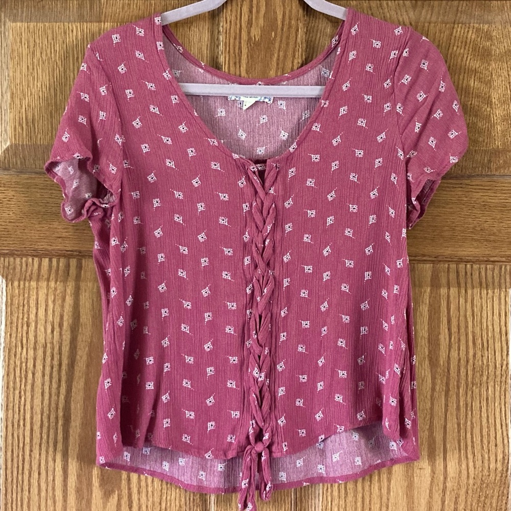 5/$15 Pink Republic Rose Pink Crinkle Texture Lace-up Top Small (BUNDLE ONLY)